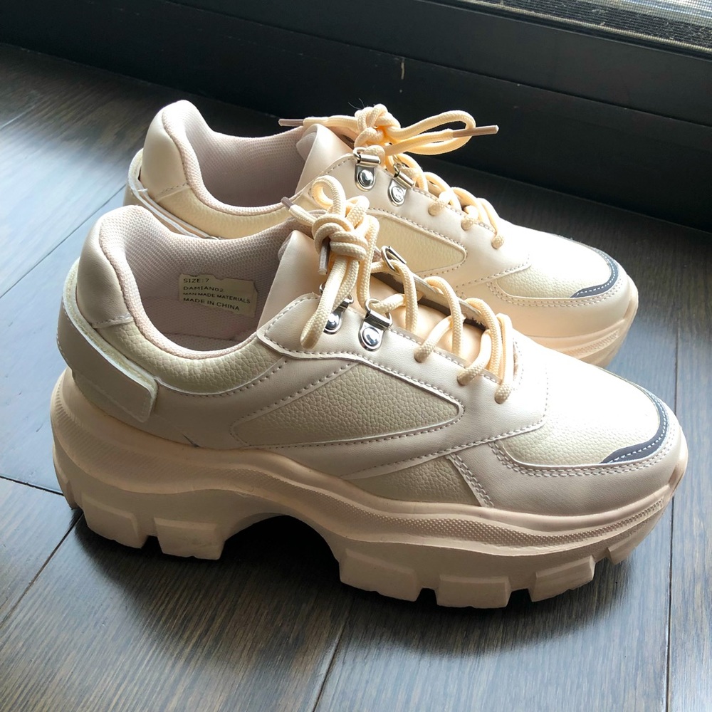 Chunky cream sneakers
